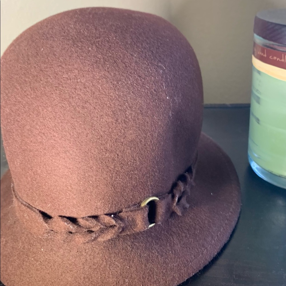 Cute vintage retro brown hat